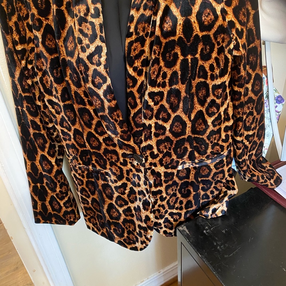 VELVET CHEETAH BLAZER